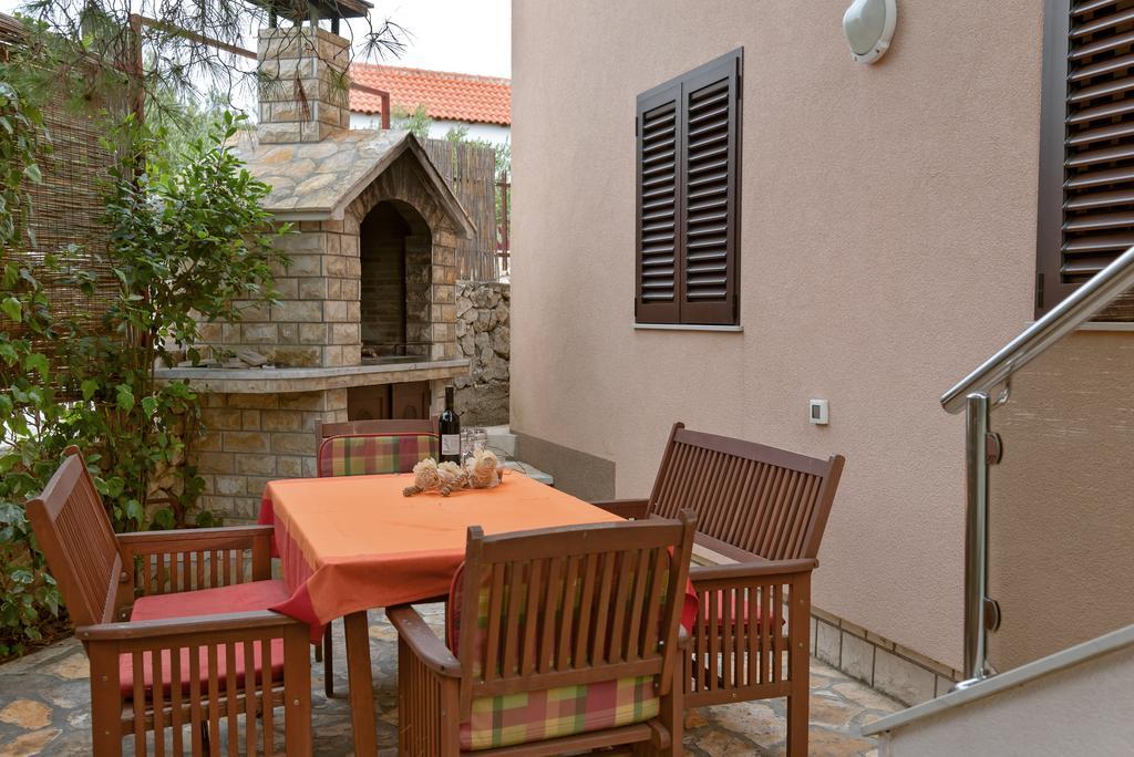 Apartman Zlatka Zečevo Exterior foto